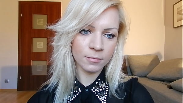 Jesika 22 Yr Old Blonde Non-Nude SFW Webcam