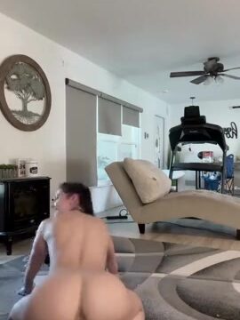 Dazeydo Naked Squat OnlyFans Video Onlyfans